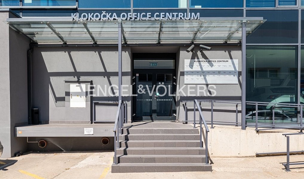 Pronájem kanceláře 406 m², Praha – náhled fotky 2