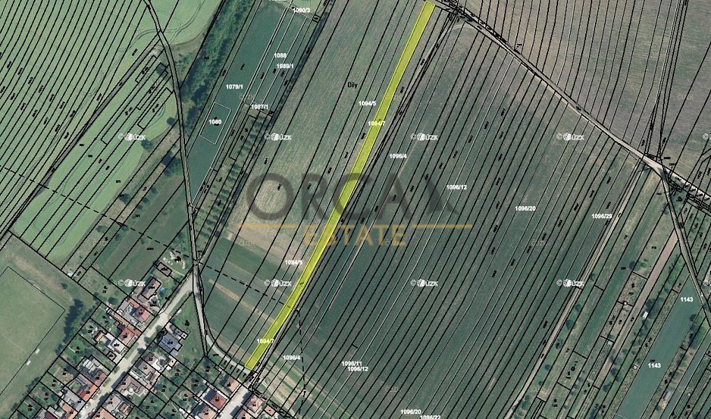Prodej pole 2 572 m², Domanín – fotka 1 z 4