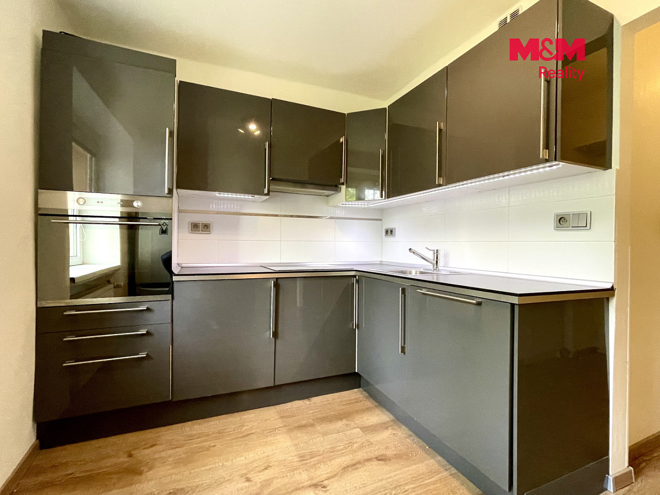 Pronájem bytu 1+1 29 m² – fotografie 2