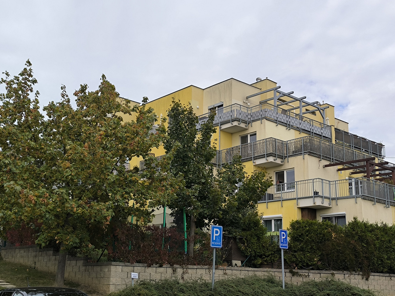 Pronájem bytu 3+kk 79 m² – fotografie 3