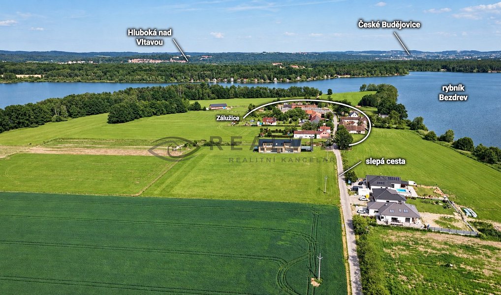 Prodej stavebního pozemku 1 435 m², Pištín – náhled fotky 2