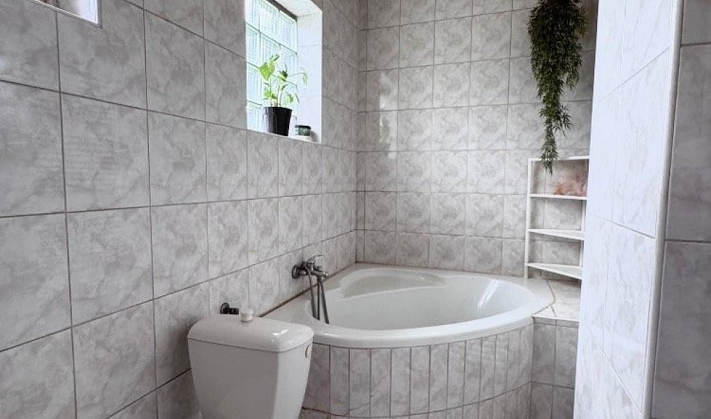 Prodej domu 300 m² s pozemkem 1 015 m², Varnsdorf – náhled fotky 10