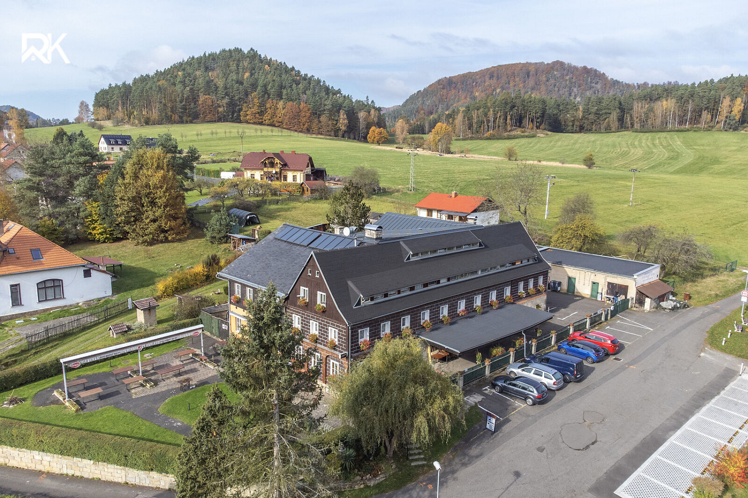 Prodej ubytovacího objektu 2 050 m² – fotografie 2