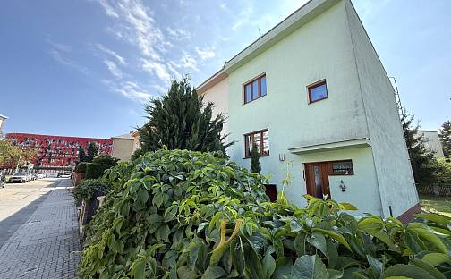 Pronájem bytu 2+kk 32 m², V hlinkách, Olomouc - Nová Ulice