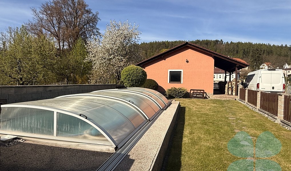 Prodej domu 220 m² s pozemkem 449 m², Radnice – náhled fotky 30