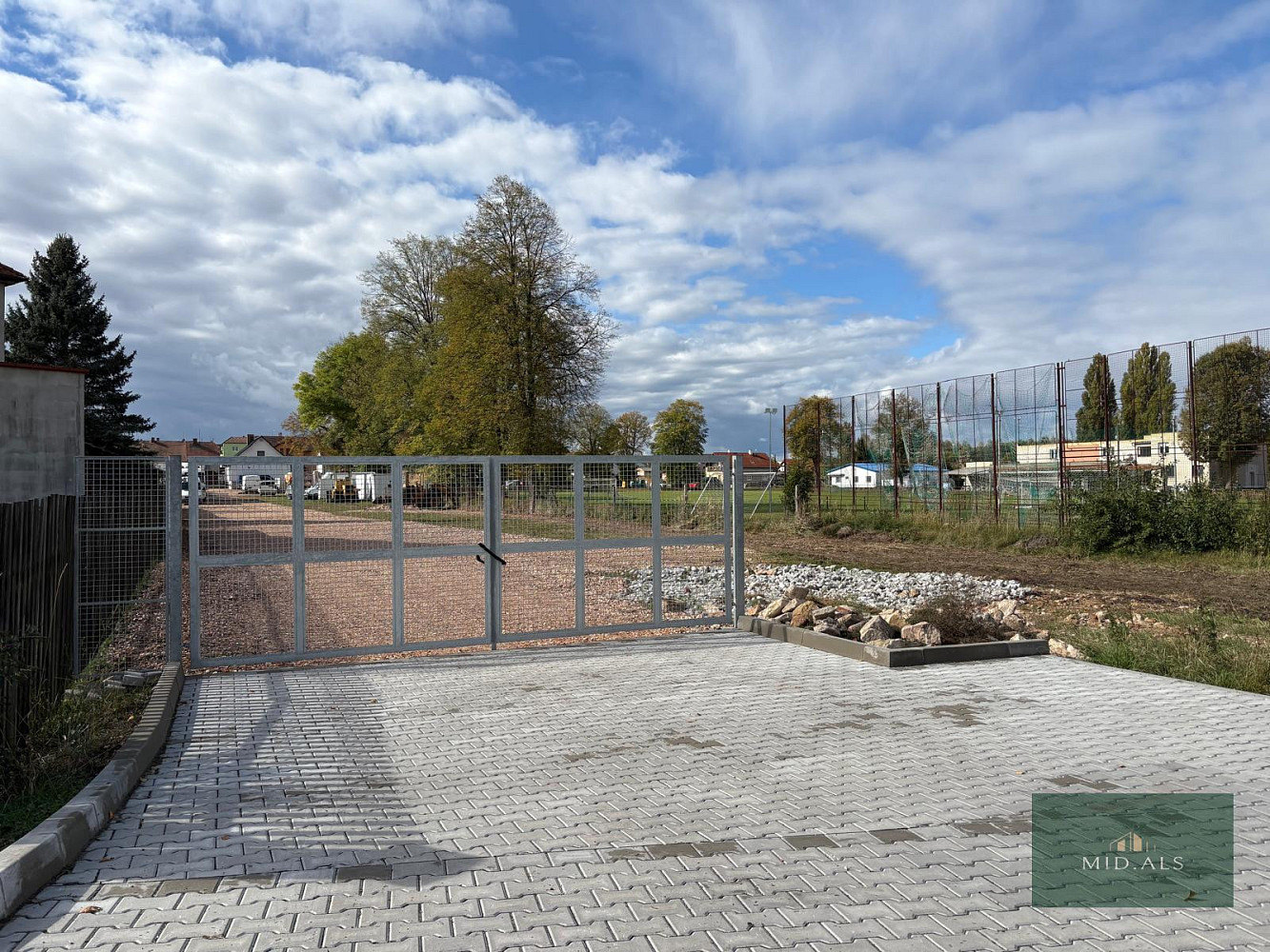 Pronájem pozemku 1 900 m²
