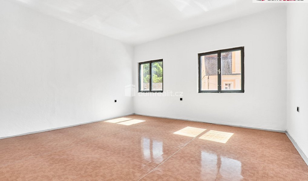 Prodej domu 246 m² s pozemkem 263 m², Bečov nad Teplou – náhled fotky 10