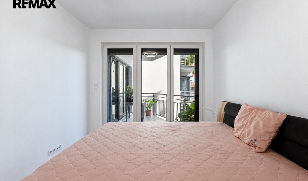 Prodej bytu 3+kk 90 m², Praha – náhled fotky 23