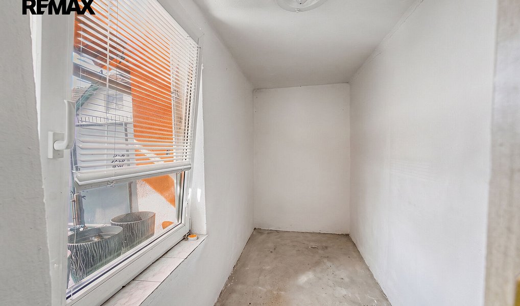 Prodej domu 222 m² s pozemkem 1 257 m², Kly – náhled fotky 17