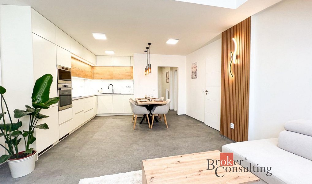 Pronájem bytu 2+kk 74 m², Praha – náhled fotky 6