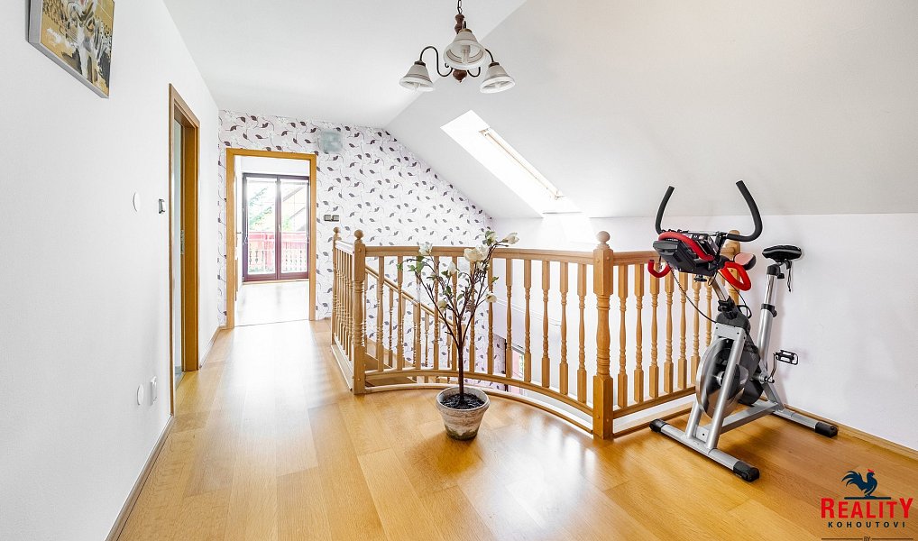 Prodej domu 313 m² s pozemkem 1 106 m², Tábor – náhled fotky 20