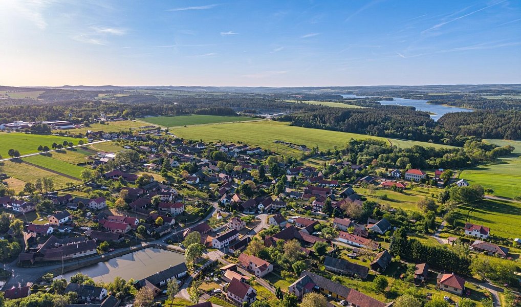 Prodej chaty/chalupy 390 m² s pozemkem 1 268 m², Bernartice – náhled fotky 3