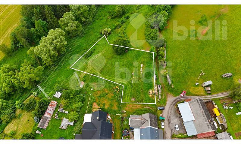 Prodej stavebního pozemku 2 437 m²