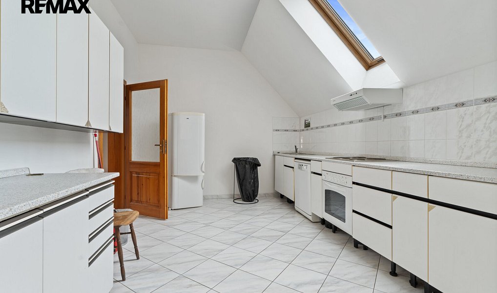 Prodej skladovacích prostor 1 050 m², Slatina – náhled fotky 33