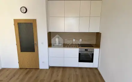 Pronájem bytu 1+kk 38 m²