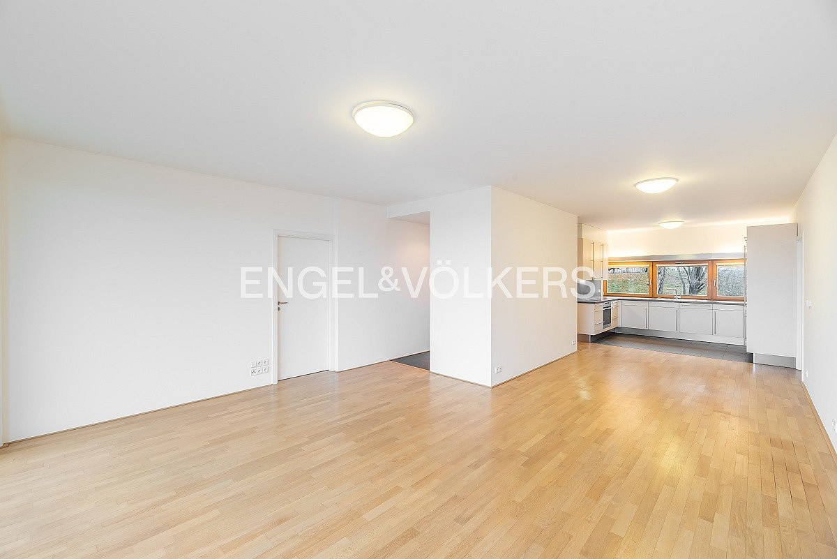 Pronájem bytu 4+kk 101 m² — photo 3