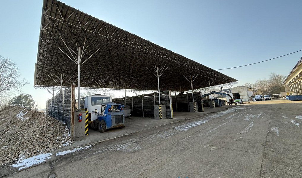 Pronájem komerčního objektu (jiného typu) 2 921 m², Znojmo – náhled fotky 3