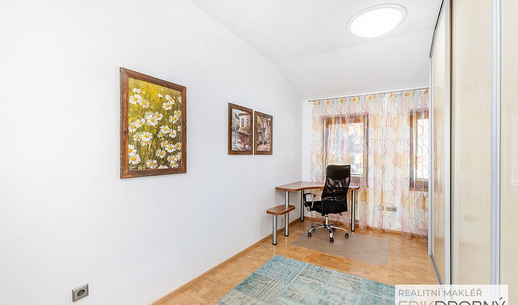 Pronájem bytu 3+kk 92 m², Pardubice – náhled fotky 8