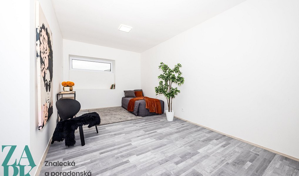 Prodej domu 215 m² s pozemkem 684 m², Krupka – náhled fotky 8