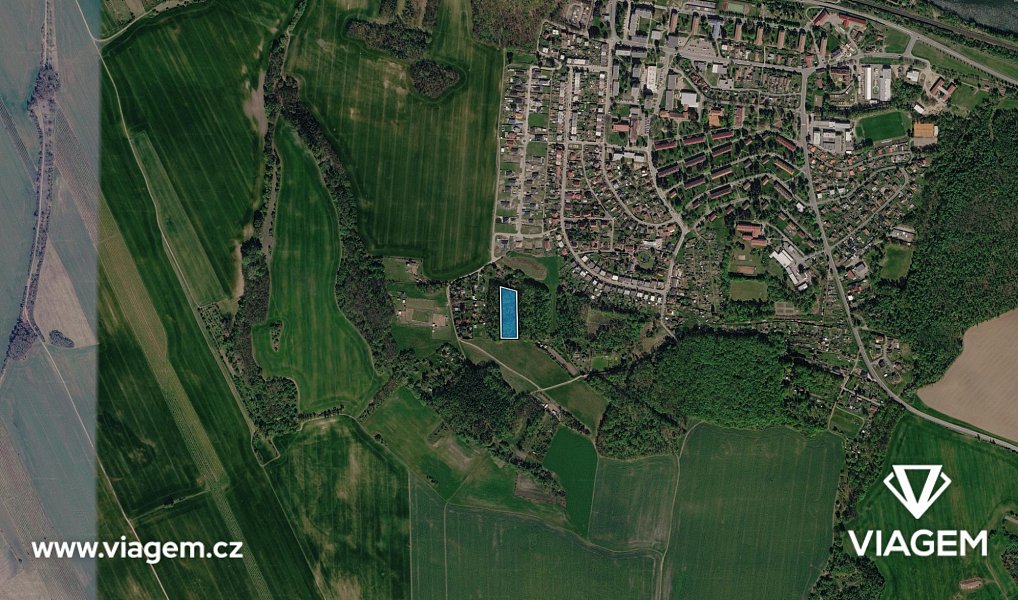 Prodej zahrady 666 m², Chvaletice – náhled fotky 3