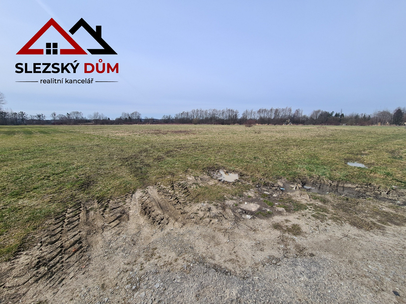 Prodej komerčního pozemku 7 680 m²