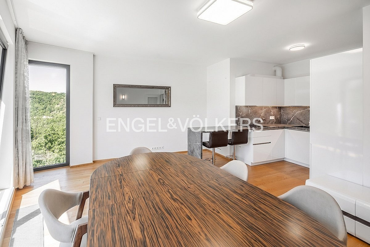 Pronájem bytu 3+kk 72 m² — photo 4