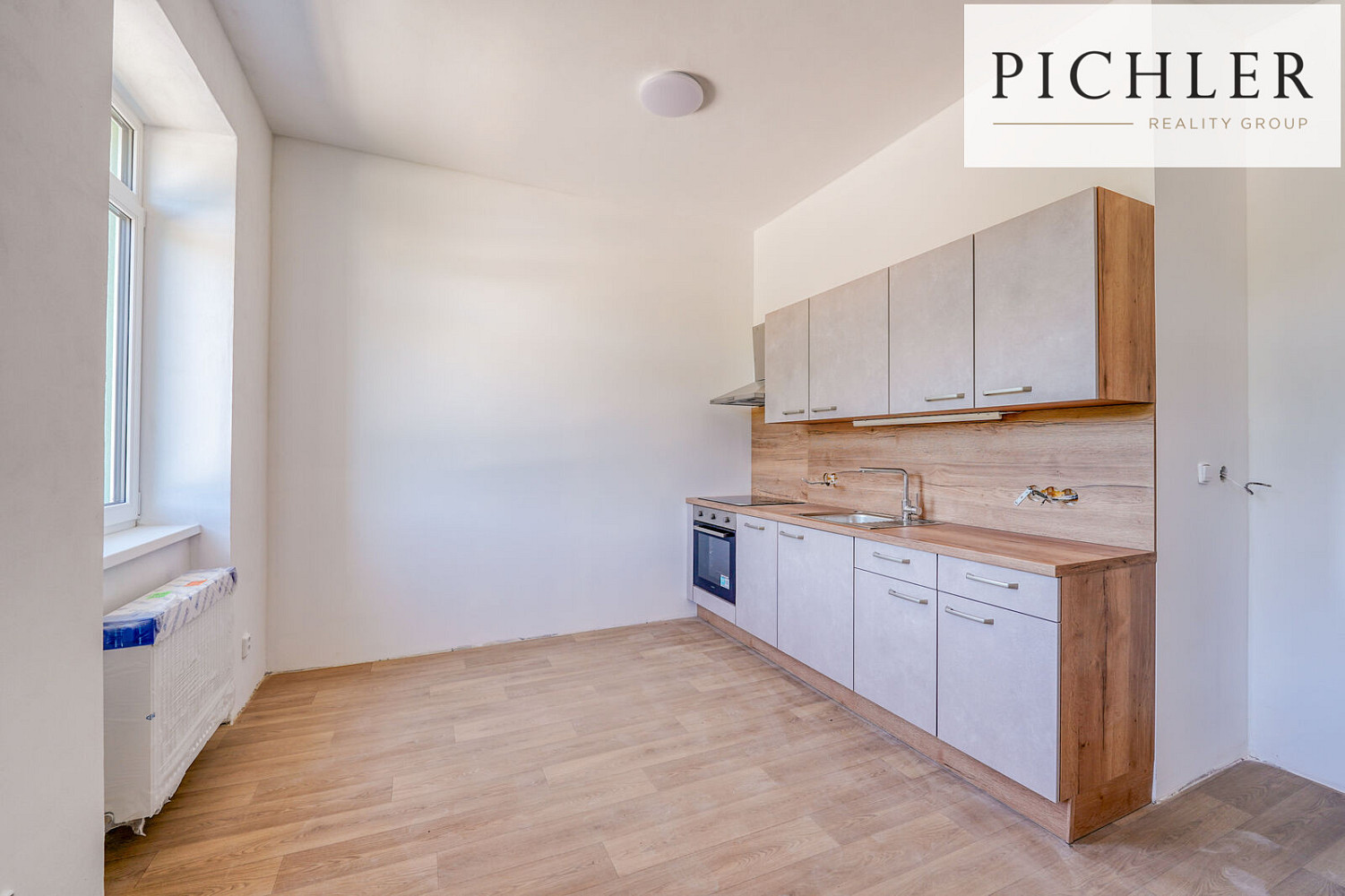 Pronájem bytu 1+kk 35 m²