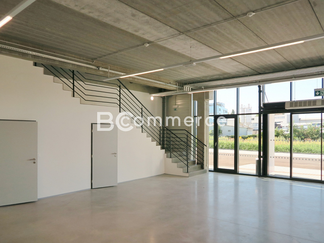 Pronájem obchodních prostor 427 m² — photo 4