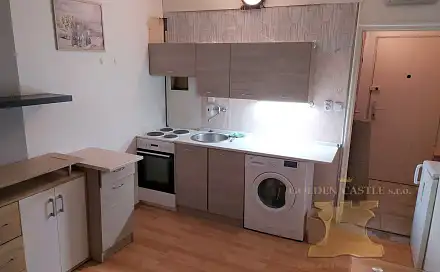 Pronájem bytu 1+kk 30 m², Buzulucká, Tábor