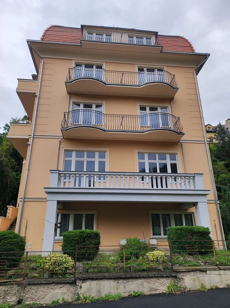 Prodej nájemního domu, činžáku 570 m² – fotografie 2