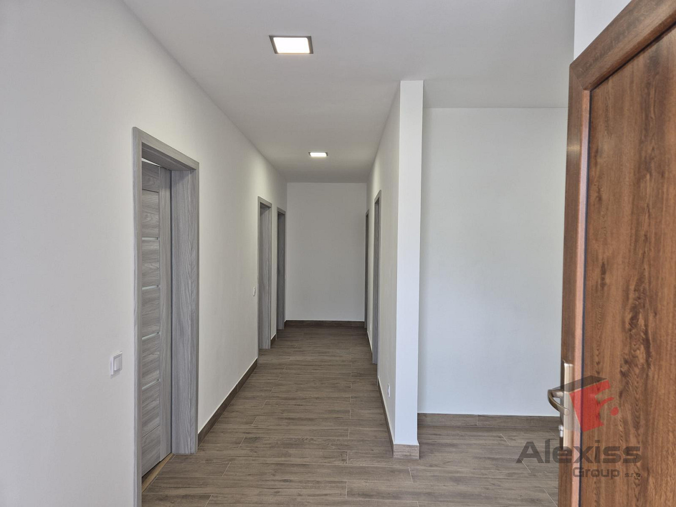 Pronájem domu 158 m² s pozemkem 1 042 m² — photo 5