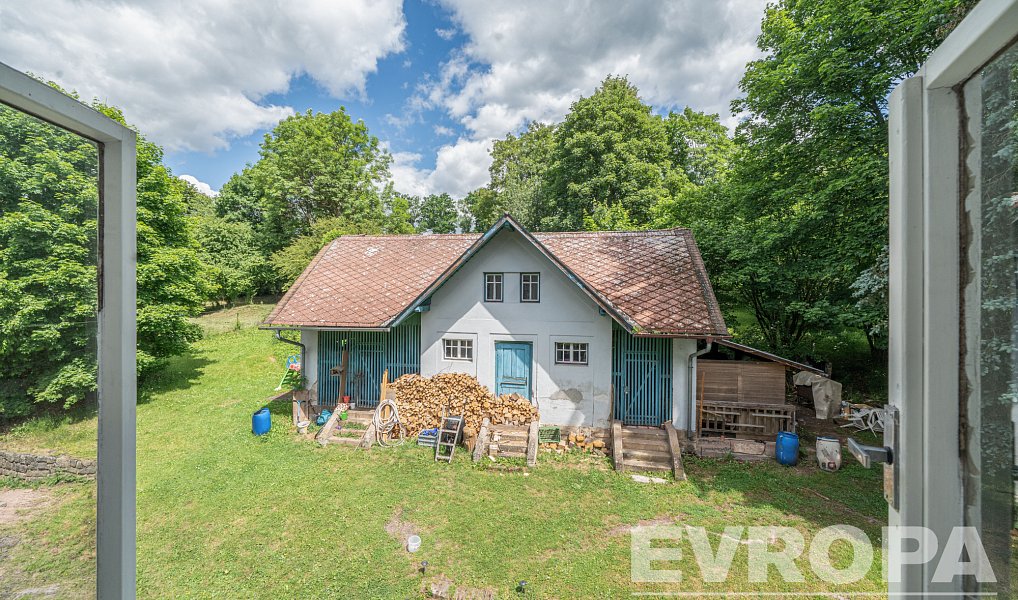 Prodej domu 320 m² s pozemkem 7 861 m², Hostinné – náhled fotky 6