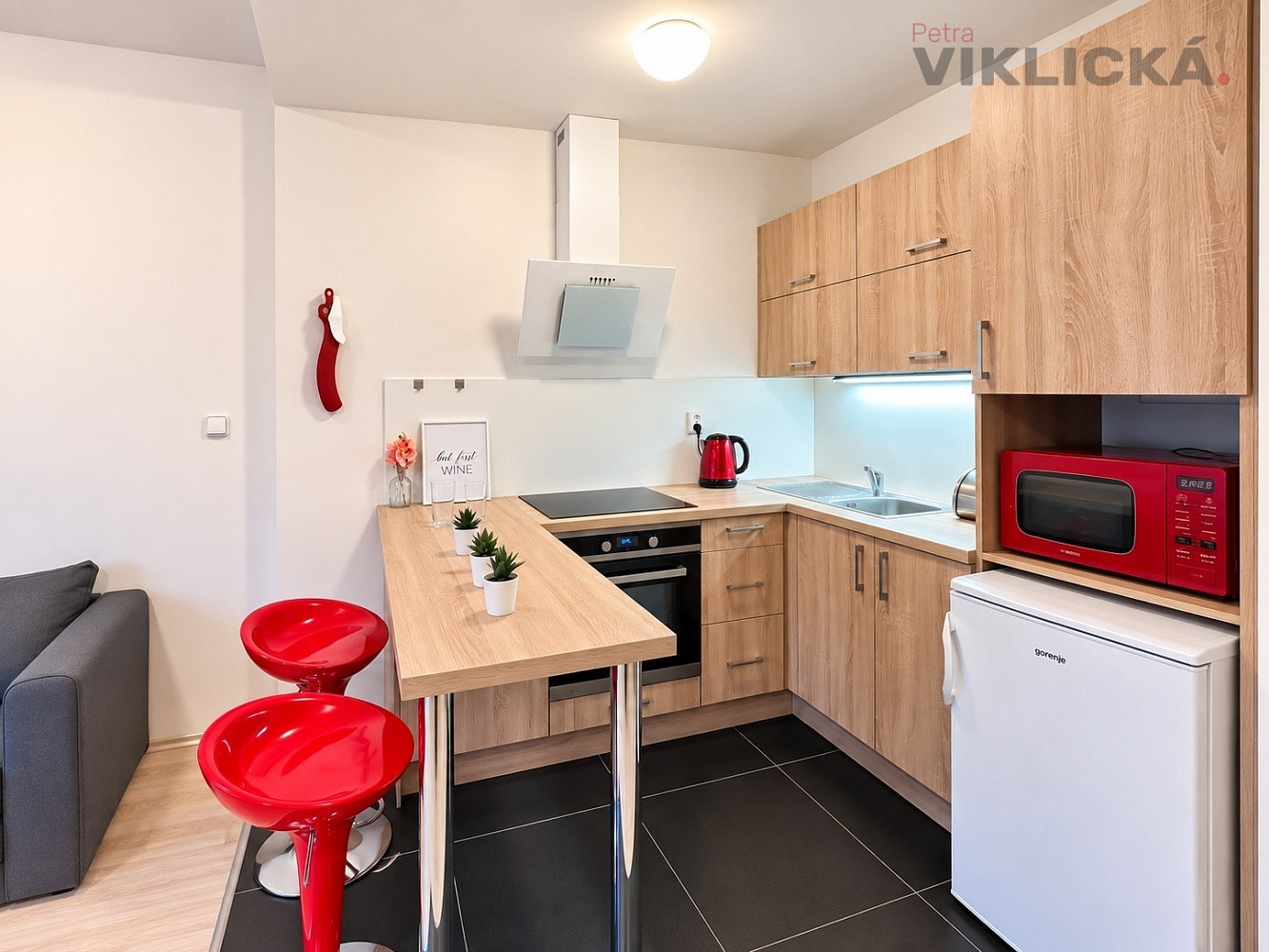 Pronájem bytu 1+kk 33 m² – fotografie 2