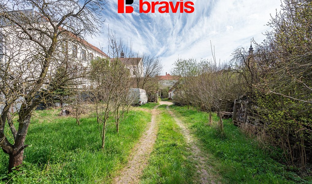Prodej domu 420 m² s pozemkem 2 346 m², Rousínov – náhled fotky 17