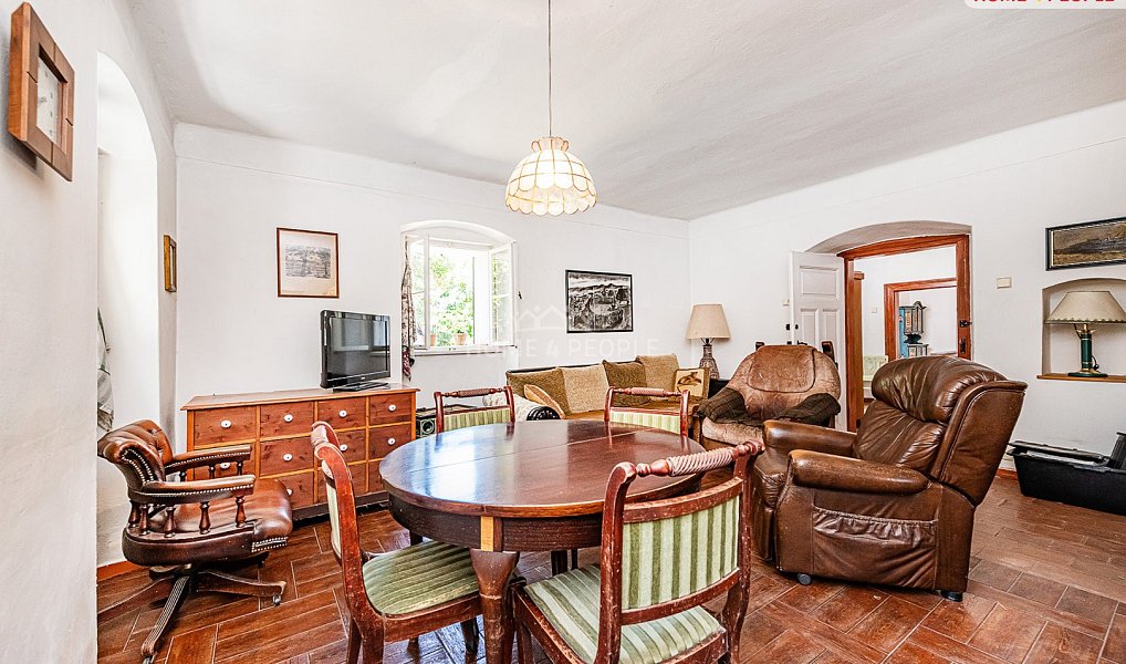 Prodej domu 190 m² s pozemkem 1 084 m², Vysoký Chlumec – náhled fotky 2