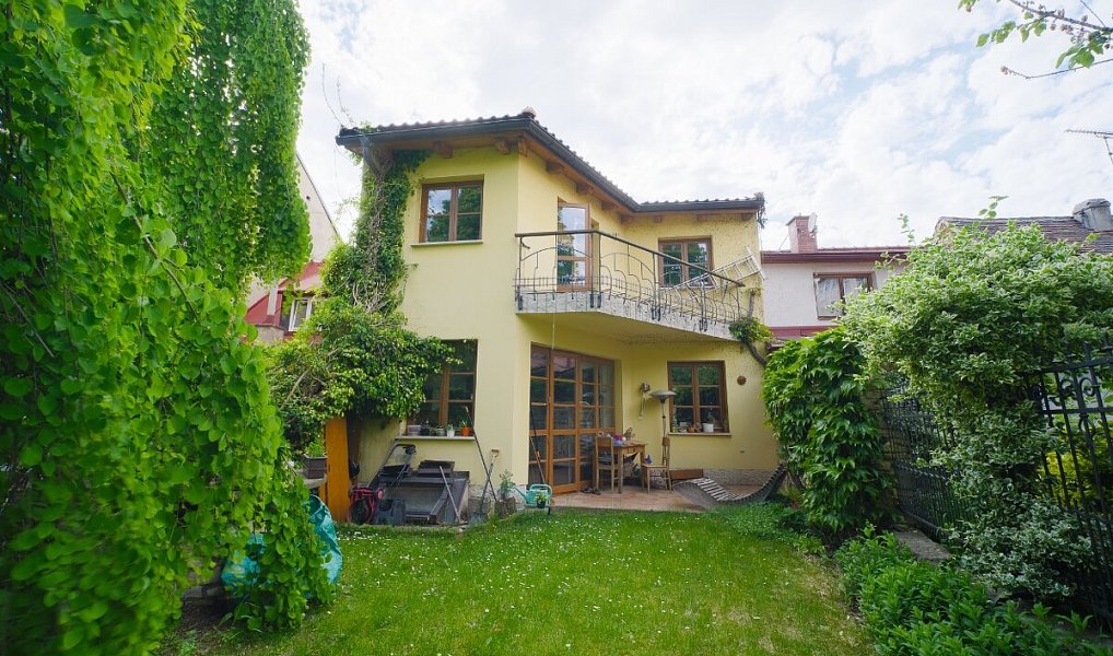 Prodej domu 238 m² s pozemkem 180 m², Jičín – fotka 1 z 18