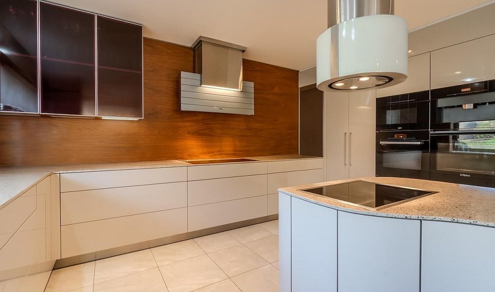Prodej domu 700 m² s pozemkem 1 893 m², Roztoky – náhled fotky 4