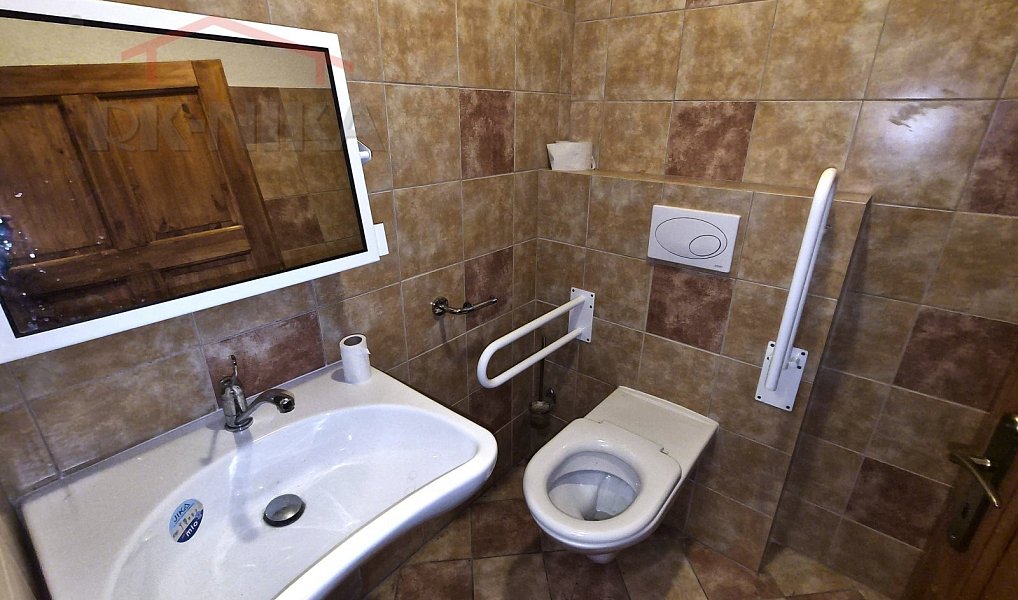 Pronájem restaurace 295 m², Semily – náhled fotky 14