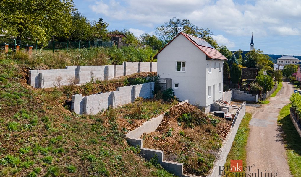 Prodej domu 139 m² s pozemkem 818 m², Břasy – náhled fotky 5