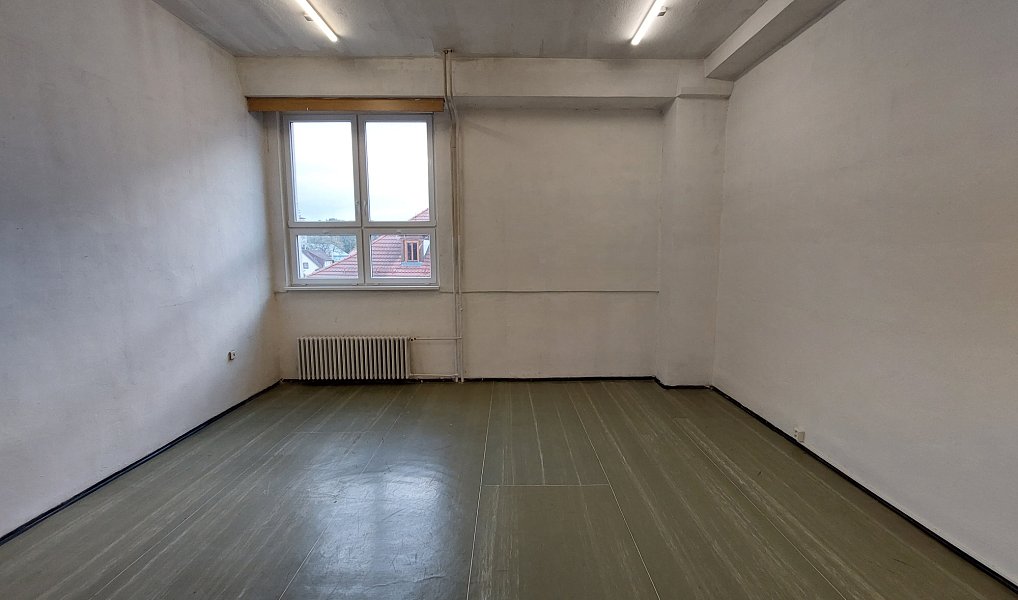 Pronájem kanceláře 35 m², Frýdlant – fotka 1 z 3