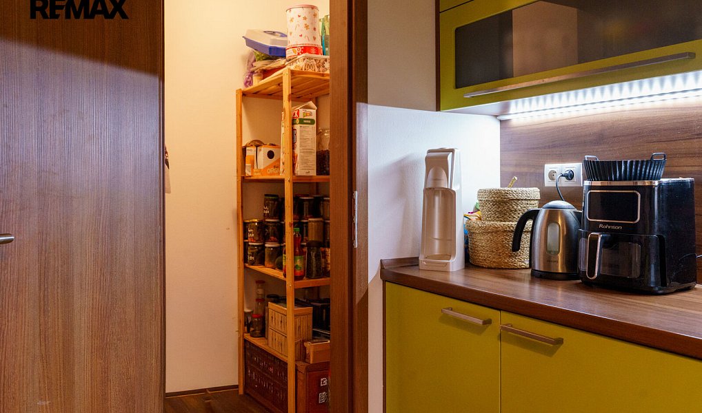 Prodej domu 164 m² s pozemkem 1 451 m², Obora – náhled fotky 51