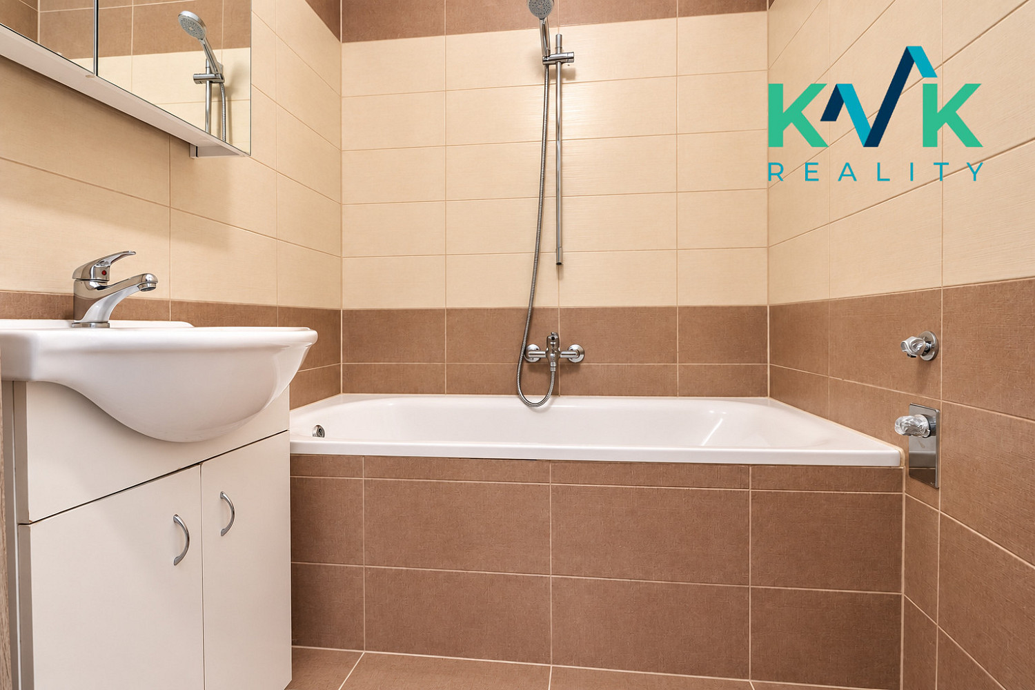 Pronájem bytu 1+1 45 m² – fotografie 3