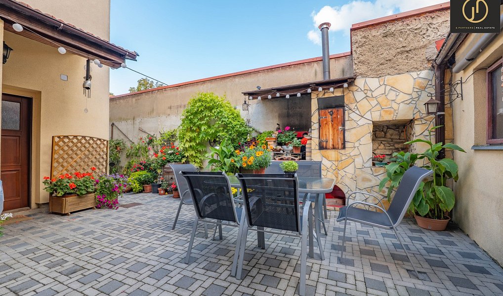 Prodej domu 216 m² s pozemkem 221 m², Hostouň – náhled fotky 4