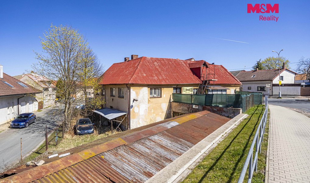 Prodej domu 450 m² s pozemkem 617 m², Kostelec nad Černými lesy – náhled fotky 3
