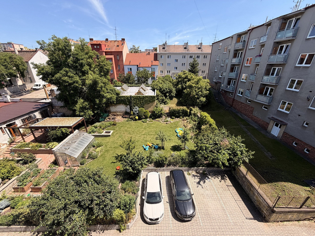 Pronájem parkovacího místa v Živnostenské ulici