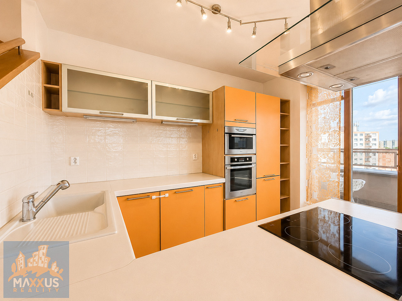 Pronájem bytu 3+kk 102 m² – fotografie 2