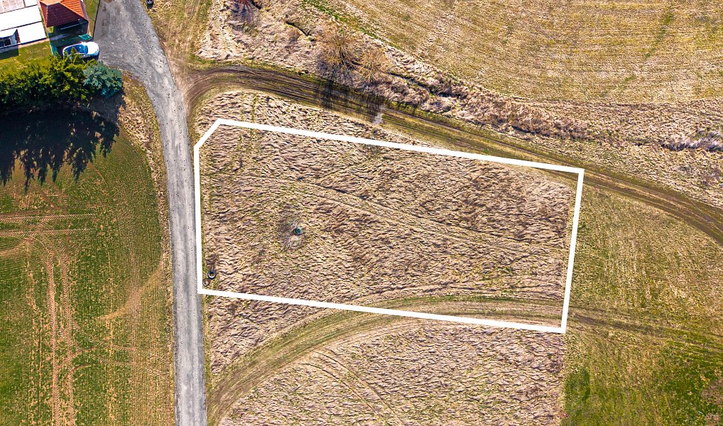 Prodej stavebního pozemku 1 219 m², Cetyně – náhled fotky 3