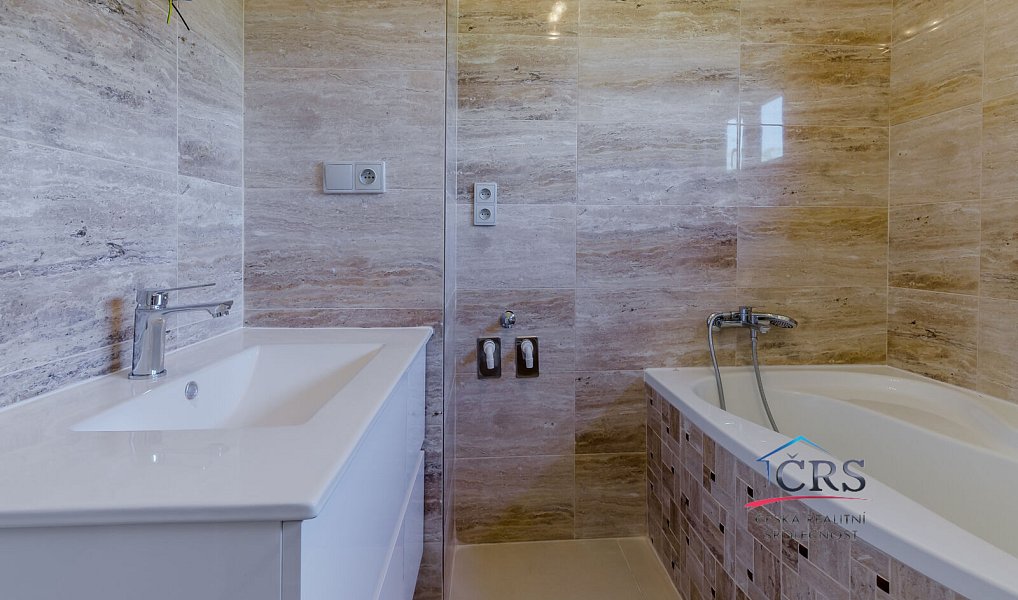 Prodej domu 167 m² s pozemkem 938 m², Skorkov – náhled fotky 19