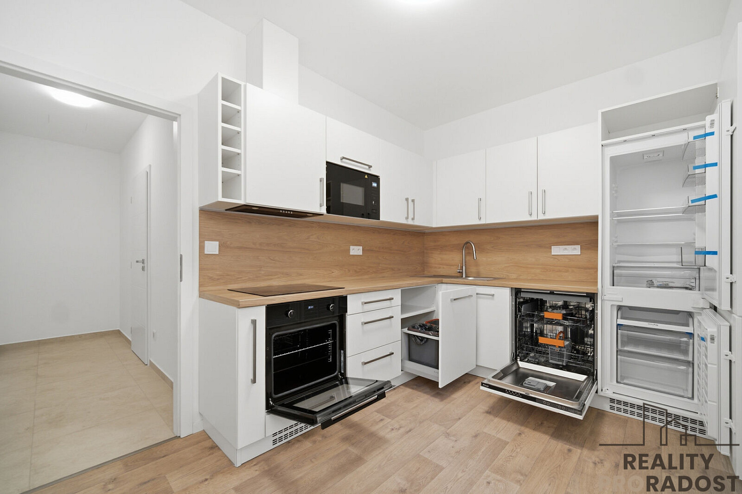 Pronájem bytu 1+1 35 m² – fotografie 5