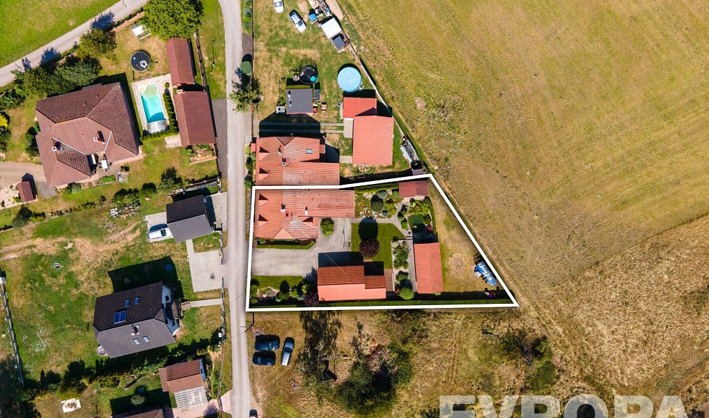Prodej domu 155 m² s pozemkem 1 058 m², Roudnice – náhled fotky 29